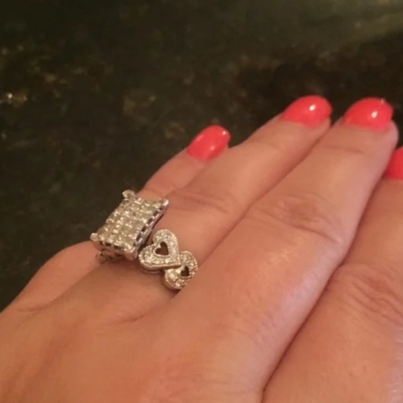 Magnificent! *ESTATE* 14k WG Natural Diamond Heart Cluster Cocktail Ring - Picture 8 of 16